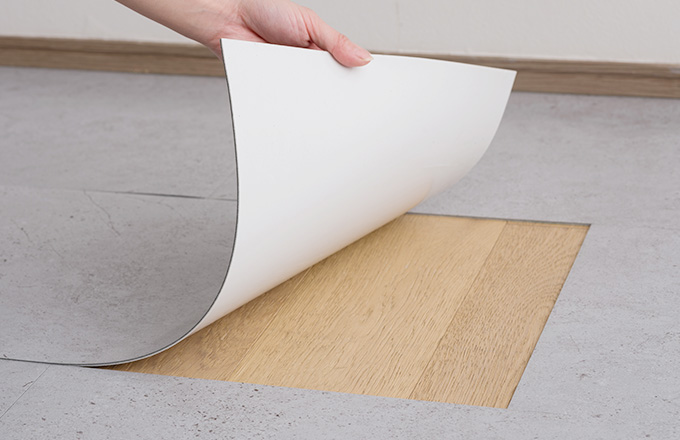 賃貸OK 置くだけ簡単 吸着フロアタイル FIOLIO・フィオリオ 部分的に交換可能